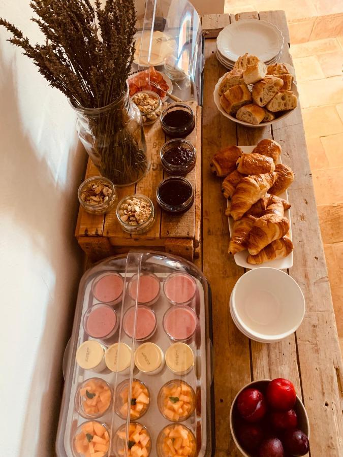 Le Vieux Portail Bed & Breakfast Saint-Saturnin-les-Apt