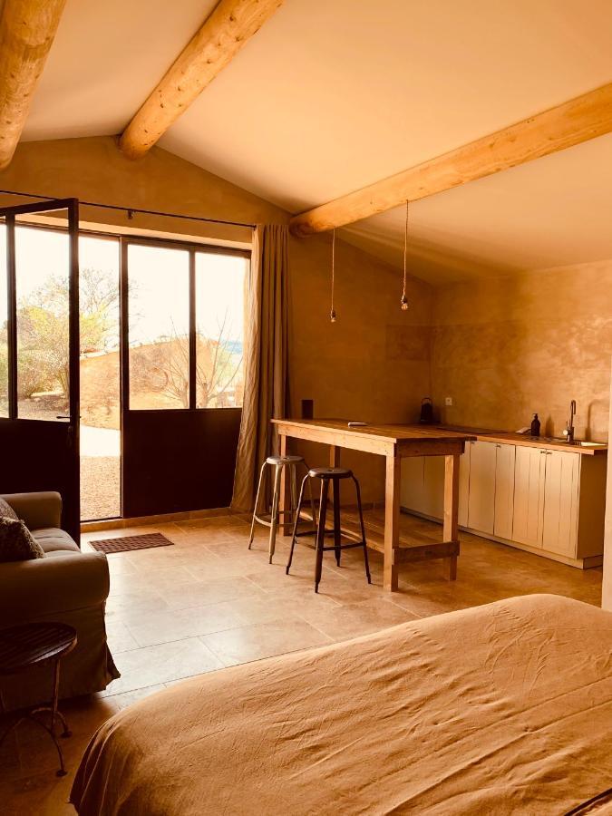 Le Vieux Portail Couette-café *
